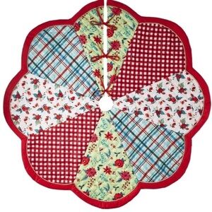 New Pioneer Woman Multi-Color Patchwork Scalloped Christmas Tree Skirt 48 Inch